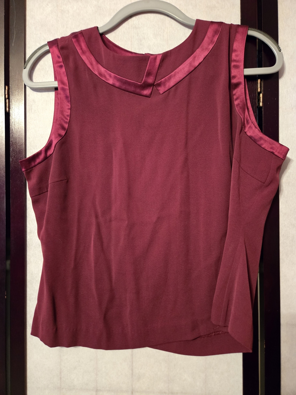 Doncaster Satin-Trim Sleeveless Shell in Burgundy